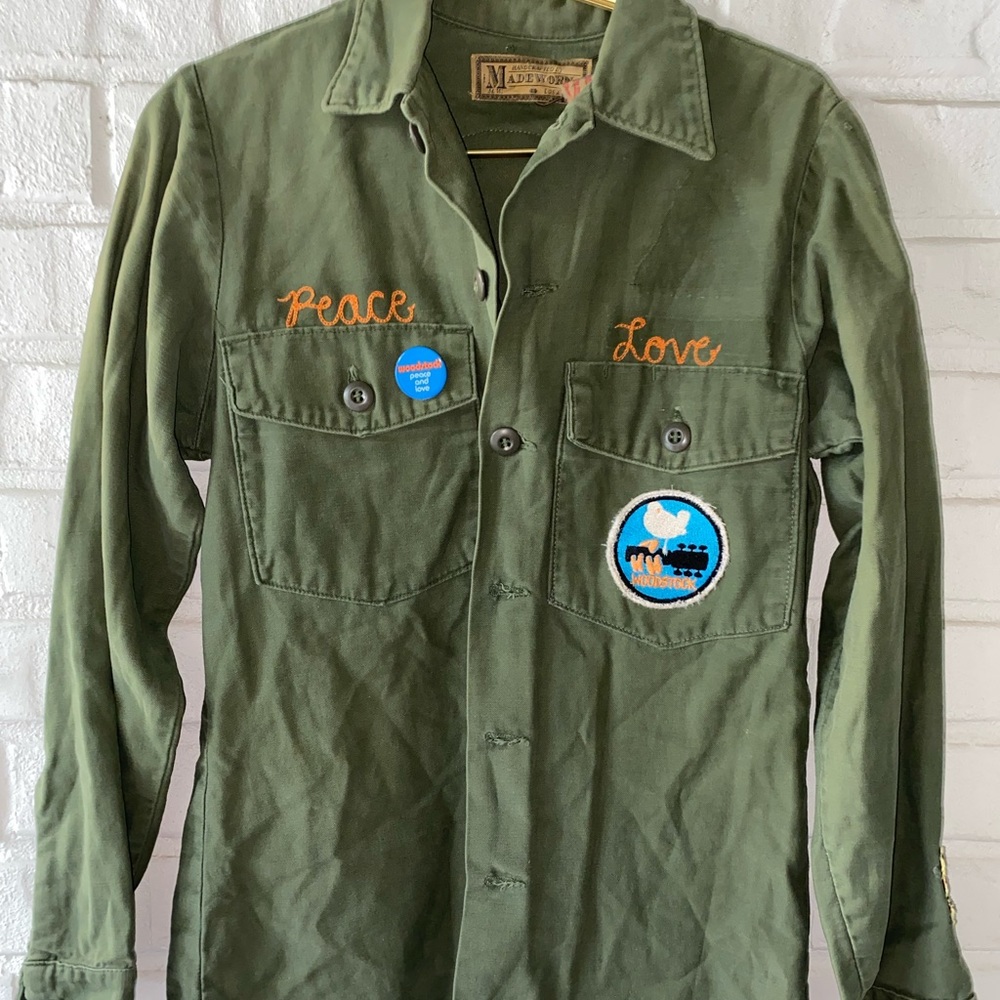 Madeworn xs WOODSTOCK PEACE & LOVE CHAIN STITCHED MILITARY JACKET - Picture 2 of 11